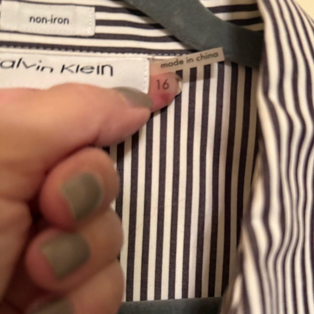 Calvin Klein Women’s Black and White Striped Shirt Non Iron Brand - Picture 3 of 6